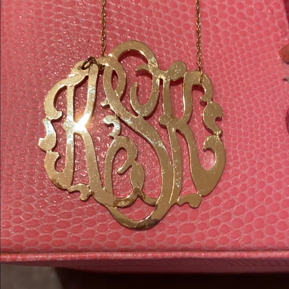 Jennifer Zeuner Blake swirly 3 initial monogram